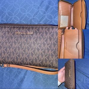 Michael Kors Large Logo and Leather Wristlet